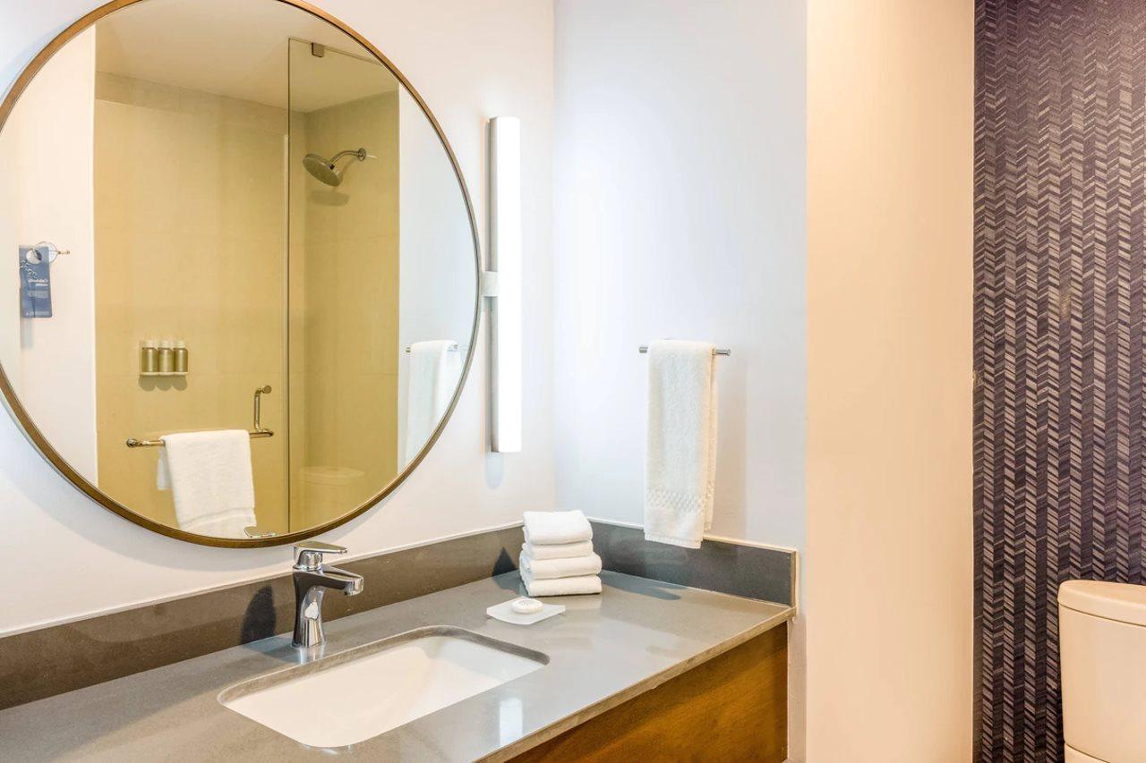 Fairfield By Marriott Inn And Suites Cancun Downtown Exteriör bild